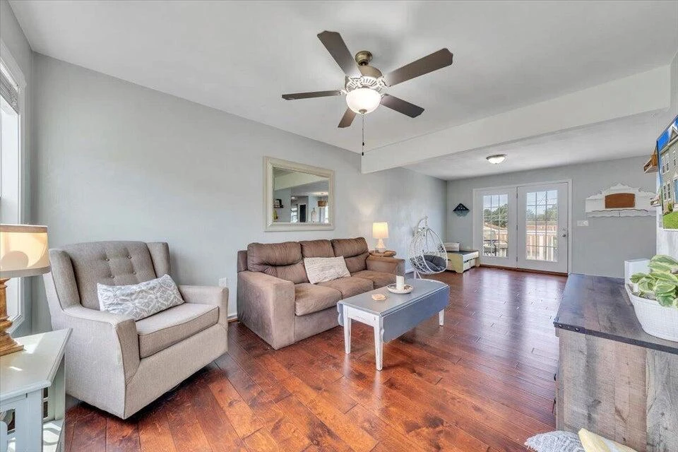 522 Cambridge Court RD - Photo 2