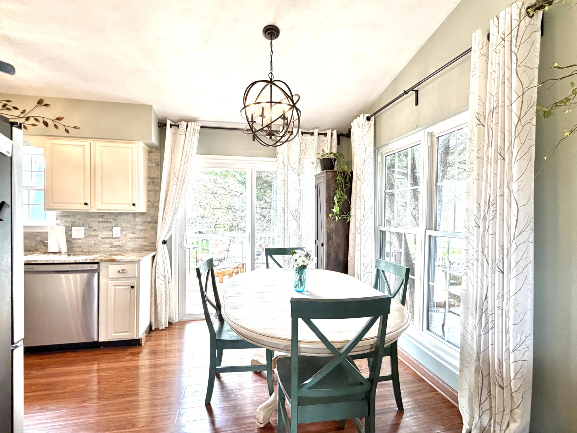 6219 Ashmont DR - Photo 13