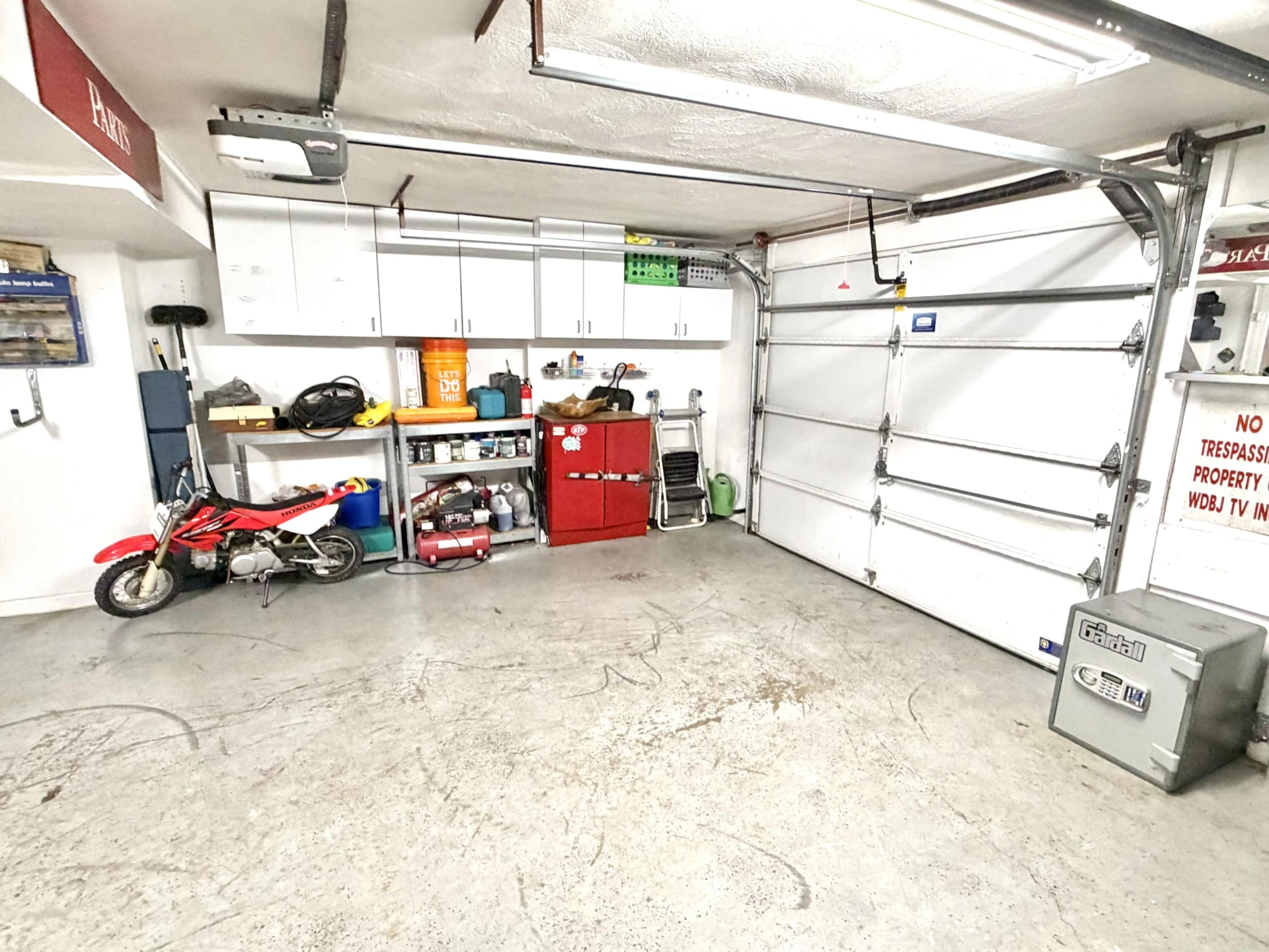 6219 Ashmont DR - Photo 46