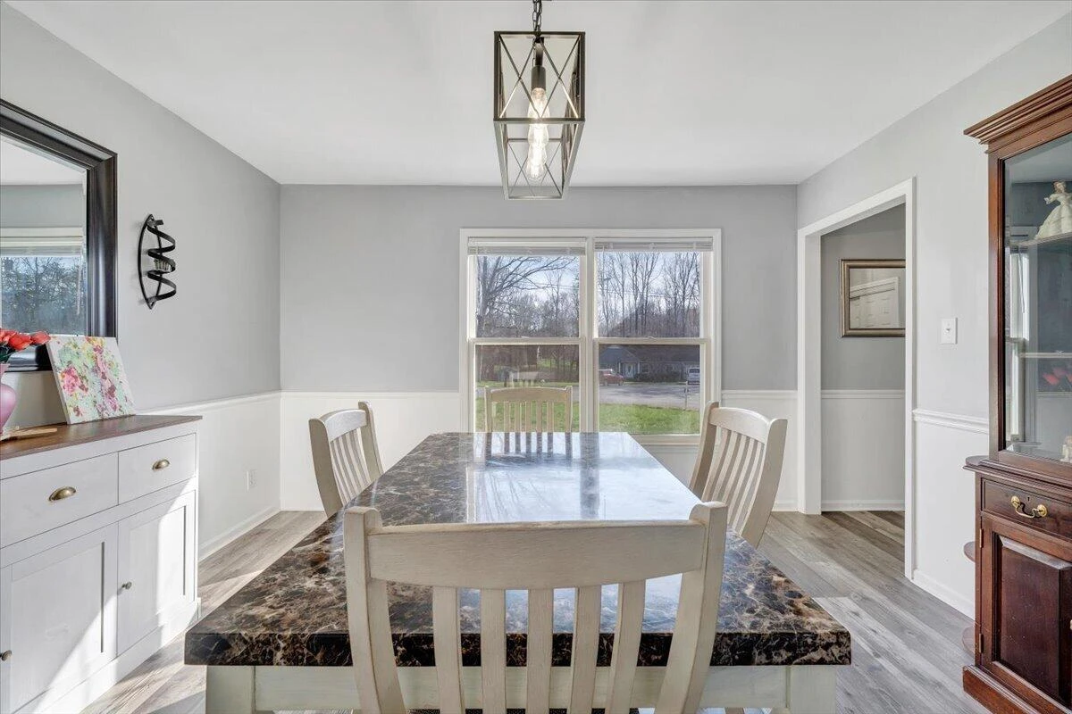 108 Concord CT - Photo 12