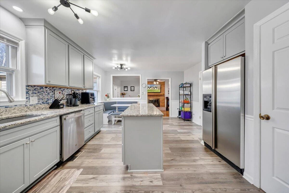 108 Concord CT - Photo 19
