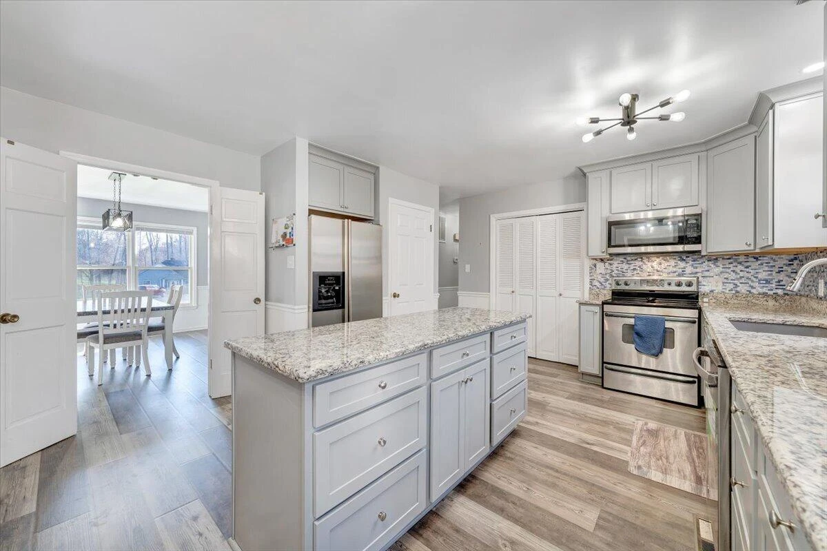 108 Concord CT - Photo 21