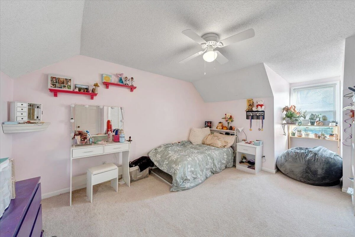 108 Concord CT - Photo 36