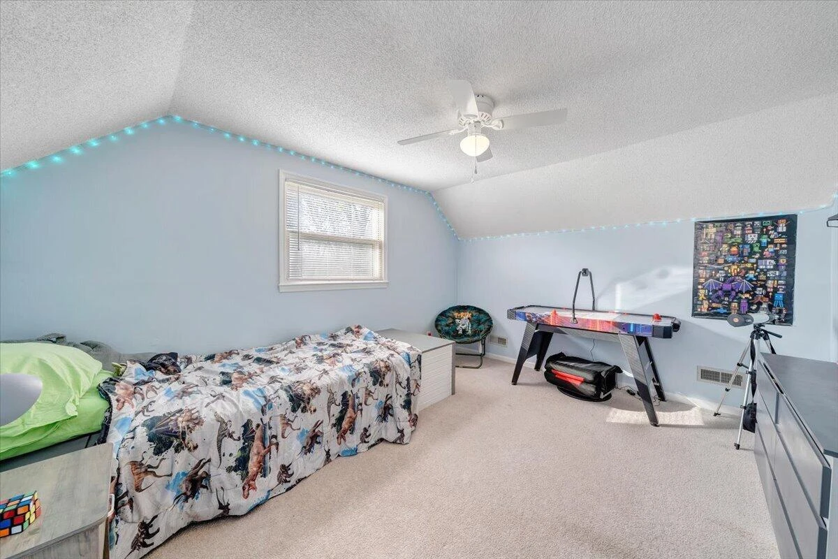 108 Concord CT - Photo 38