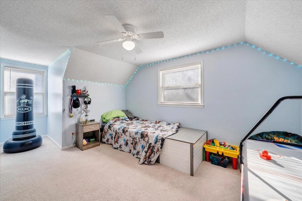 108 Concord CT - Photo 40