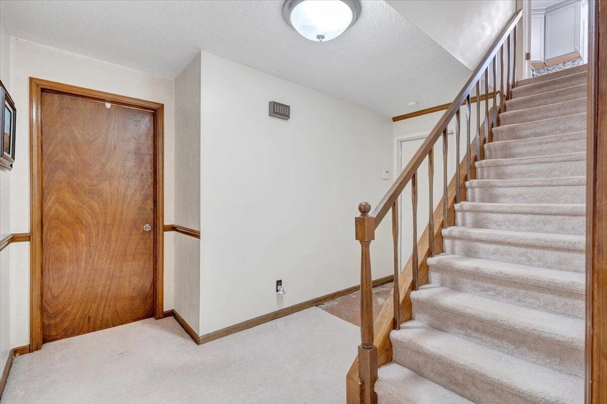 108 Concord CT - Photo 42