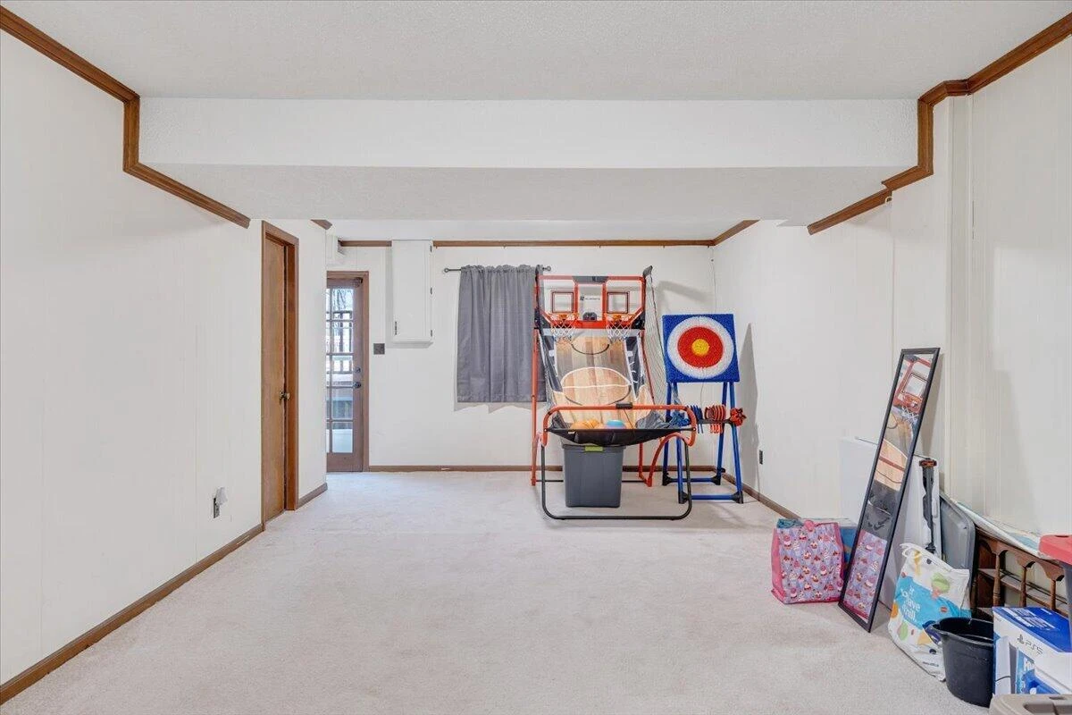 108 Concord CT - Photo 44