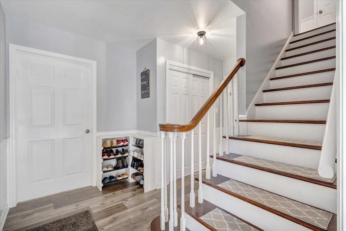 108 Concord CT - Photo 5