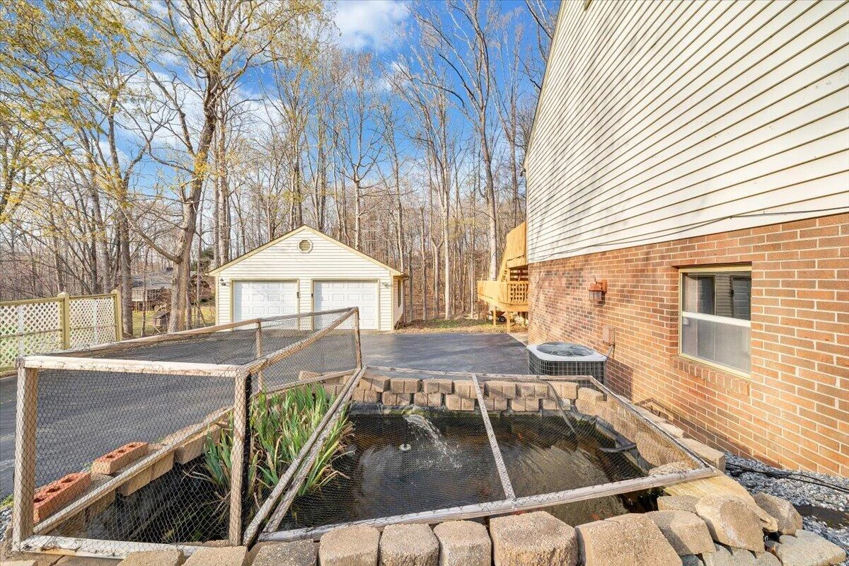 108 Concord CT - Photo 64