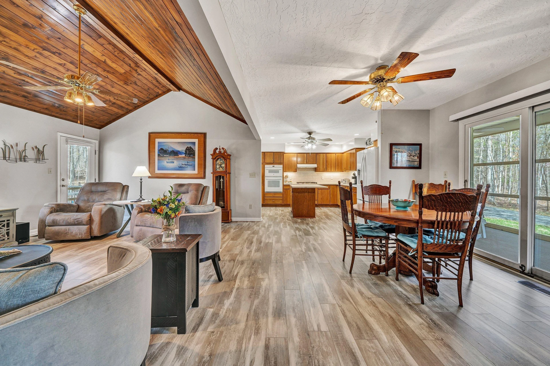 90 Middlecreek CT - Photo 10