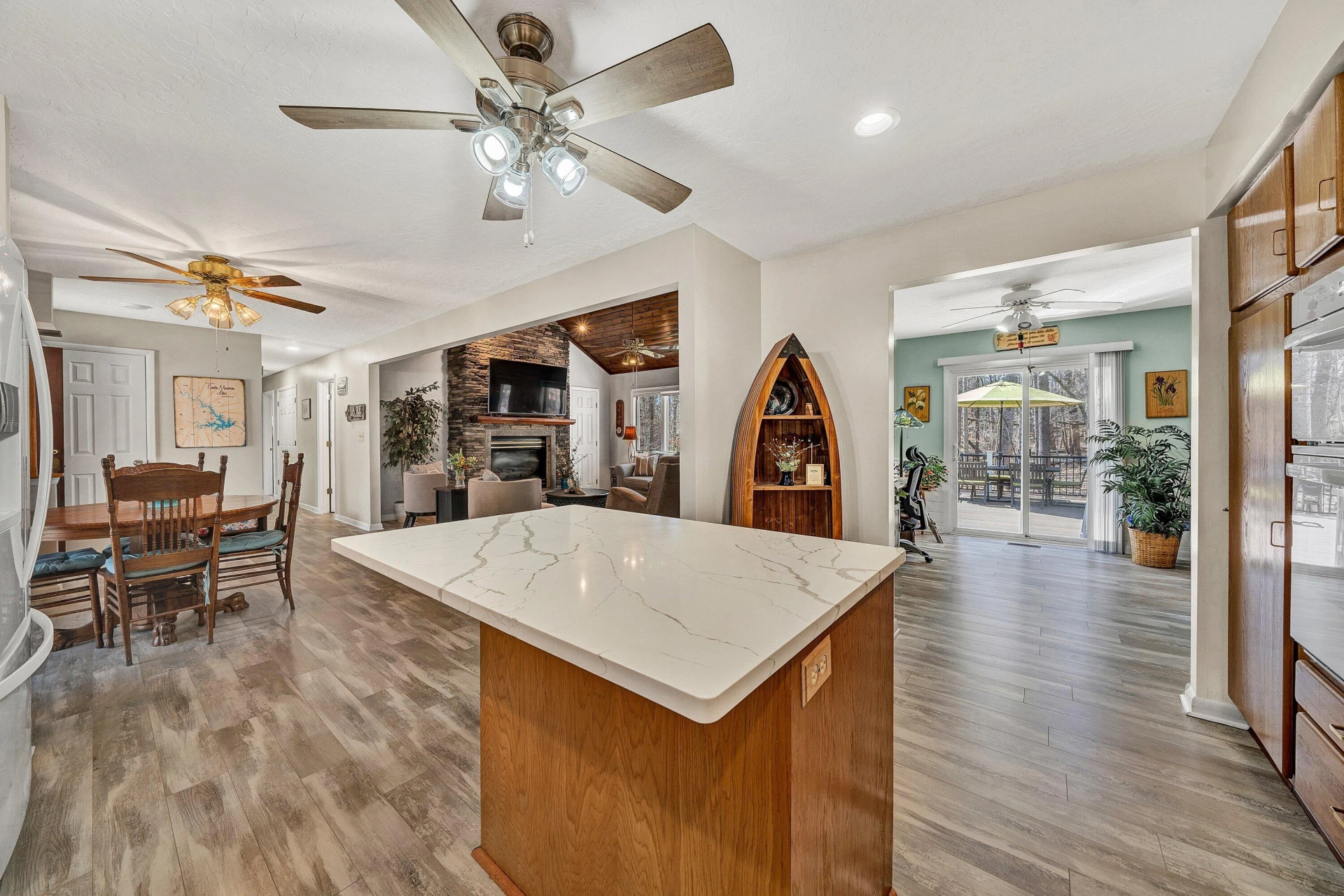 90 Middlecreek CT - Photo 14