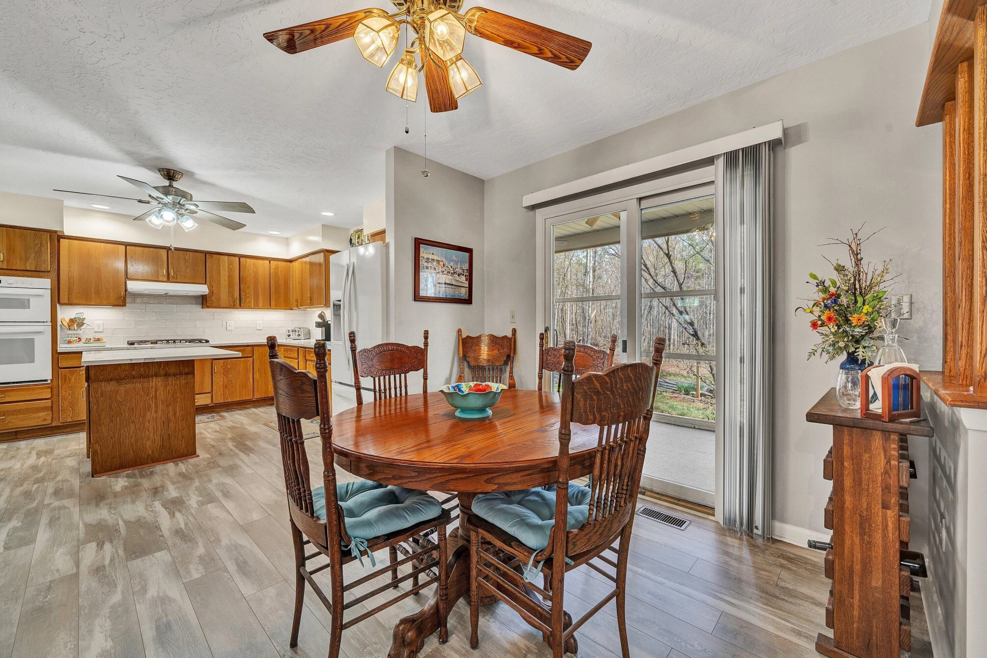 90 Middlecreek CT - Photo 9