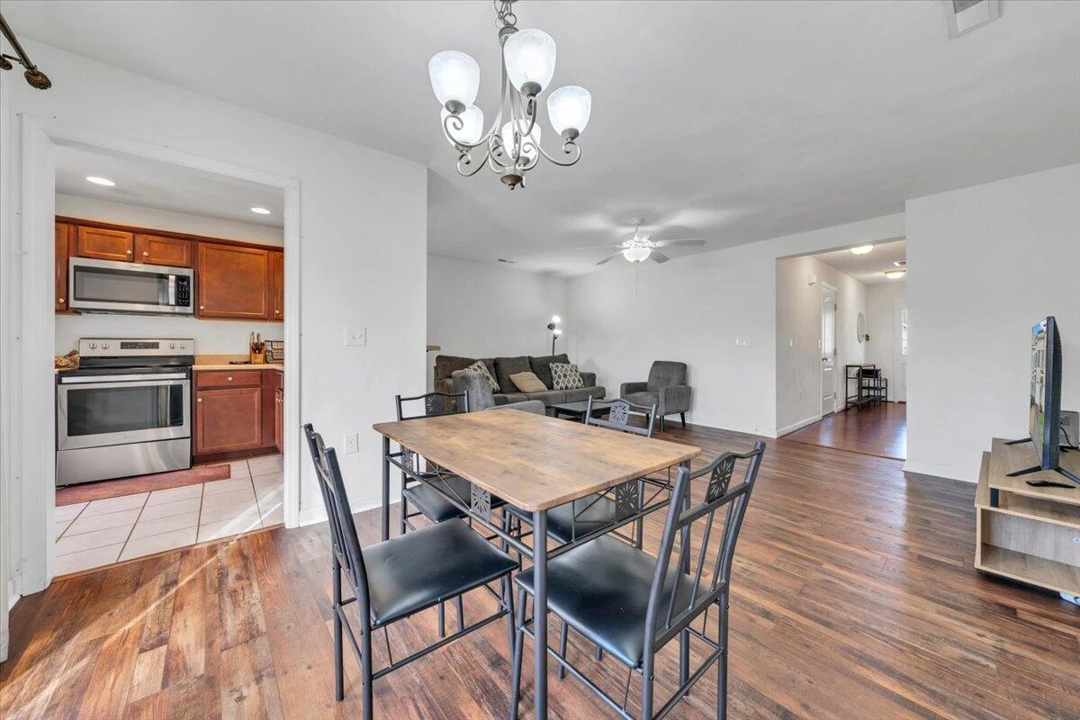 6810 Village Green DR - Photo 13