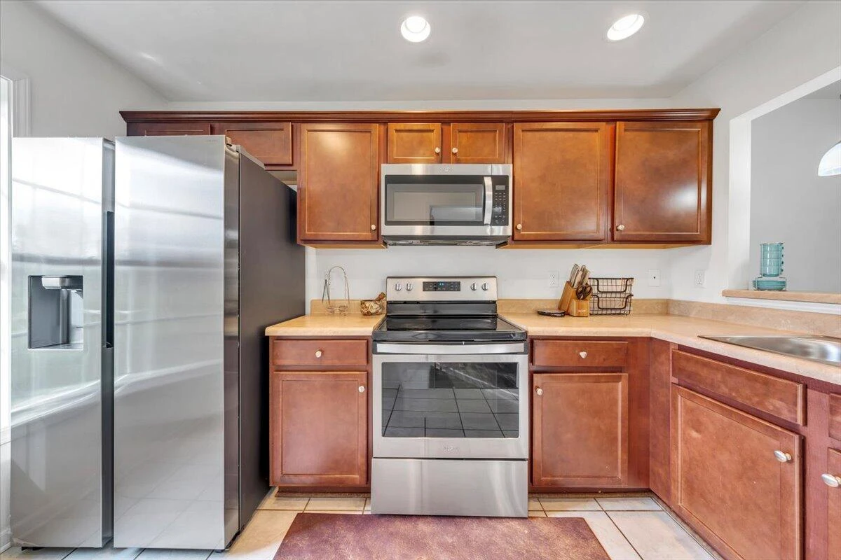 6810 Village Green DR - Photo 15