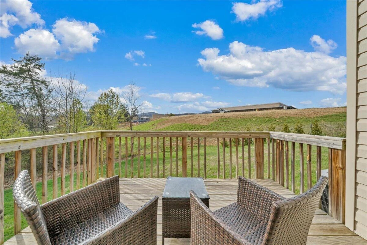 6810 Village Green DR - Photo 19