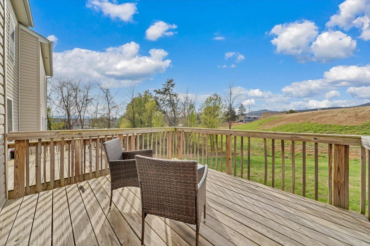 6810 Village Green DR - Photo 20