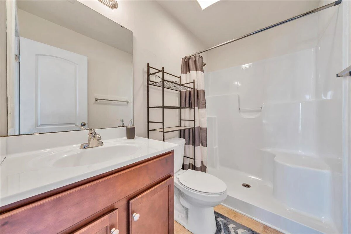 6810 Village Green DR - Photo 28
