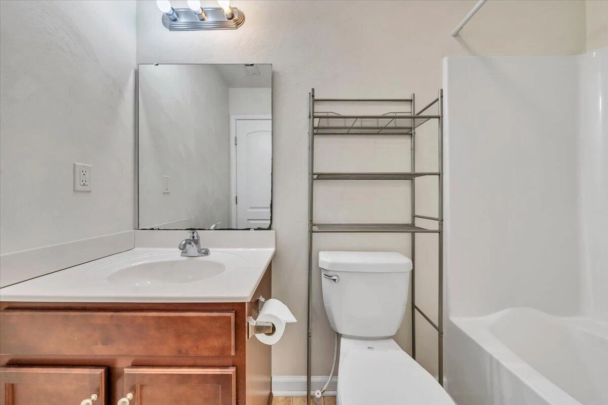 6810 Village Green DR - Photo 35