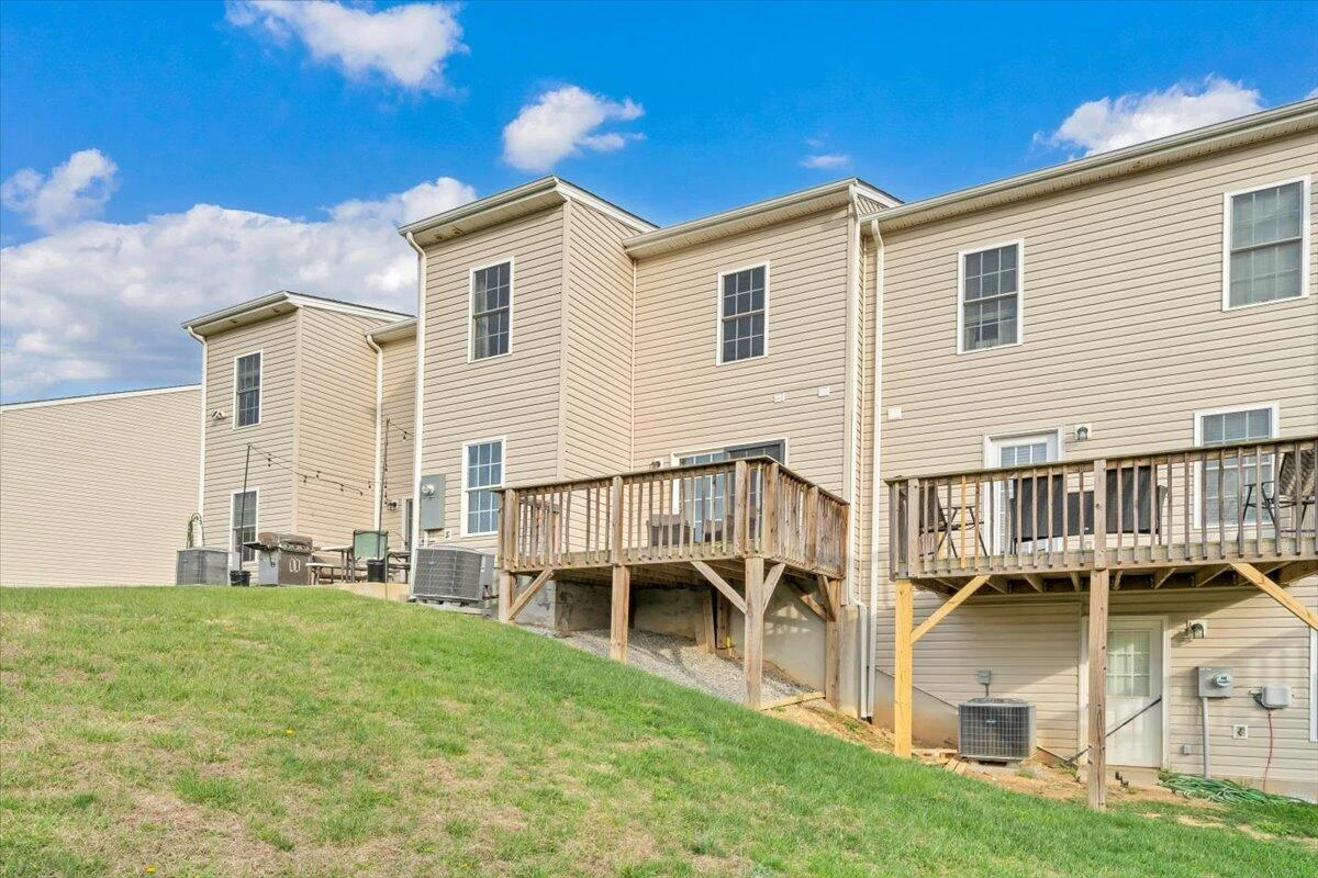 6810 Village Green DR - Photo 39
