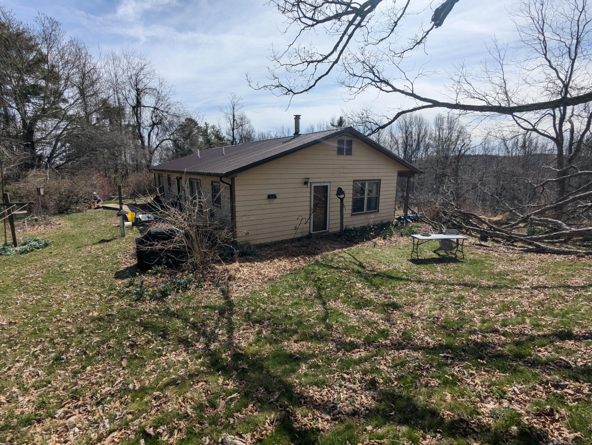 8926 Valley DR SE - Photo 30