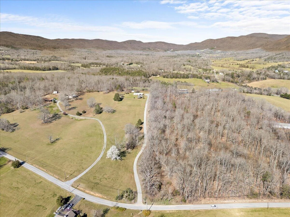 1165 Crouch RD - Photo 18