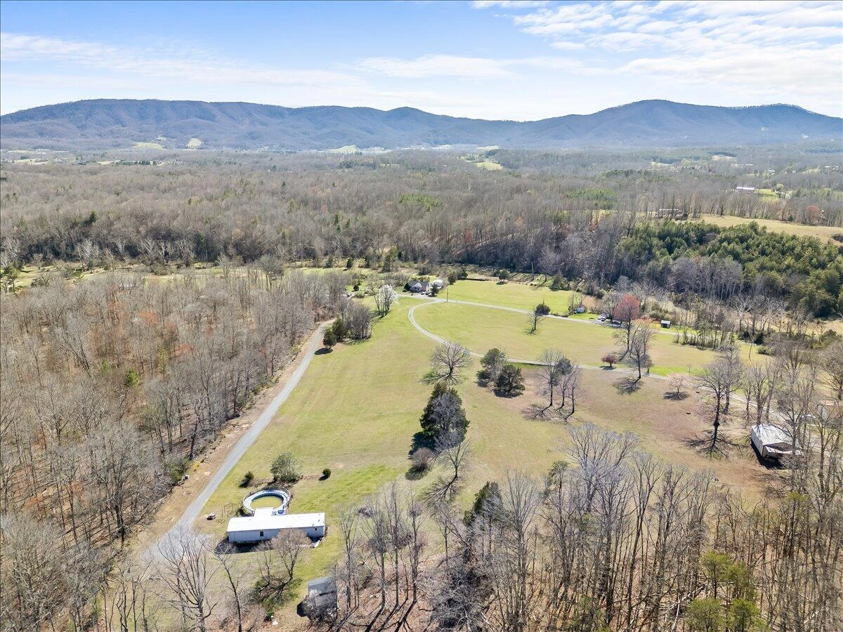 1165 Crouch RD - Photo 2