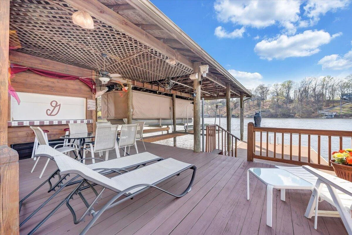 274 Village LN - Photo 101