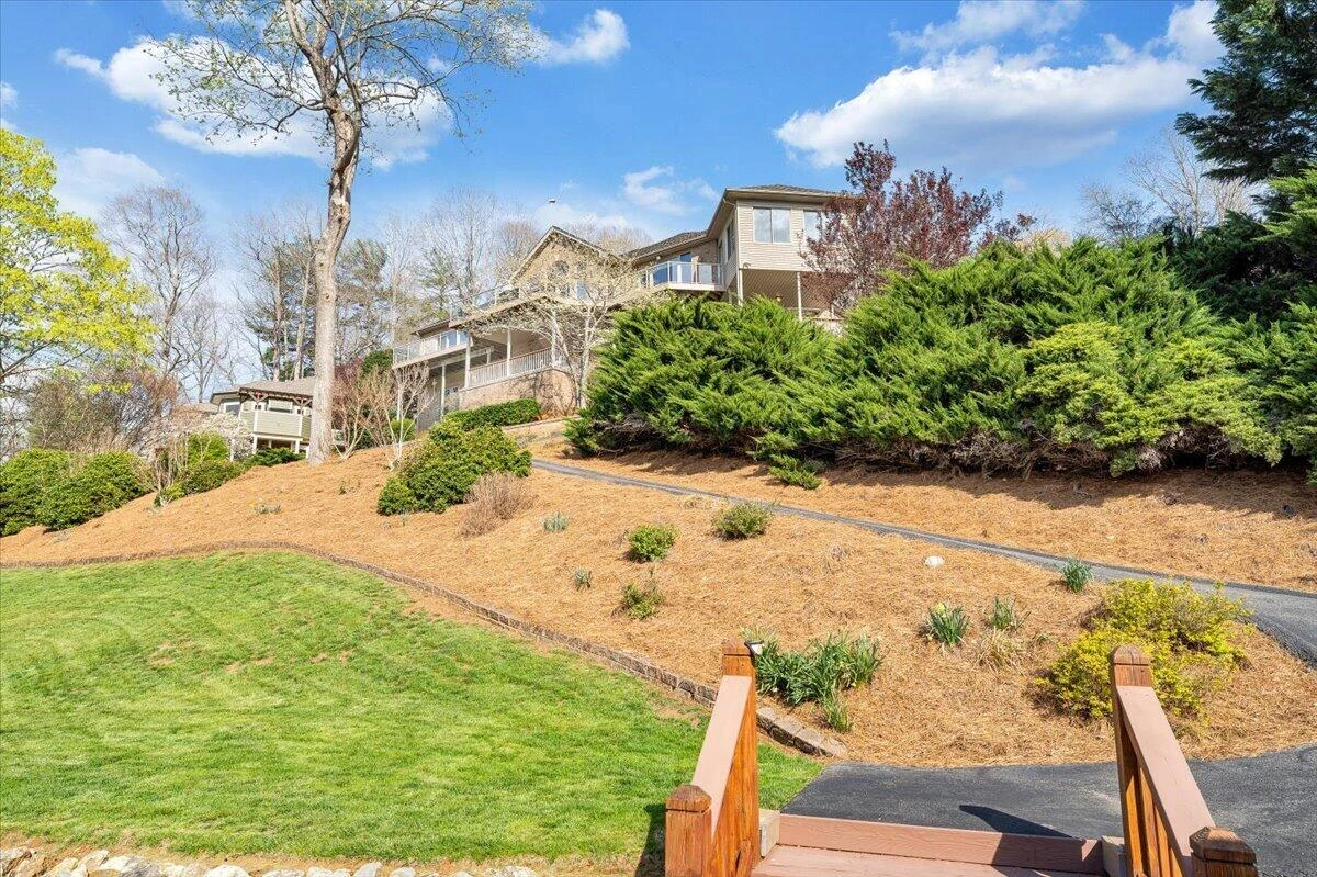 274 Village LN - Photo 106