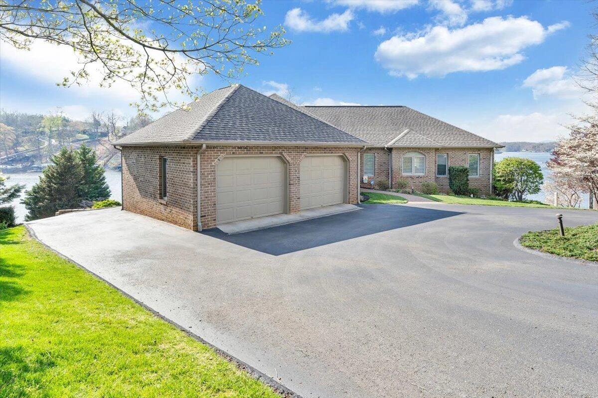 274 Village LN - Photo 110