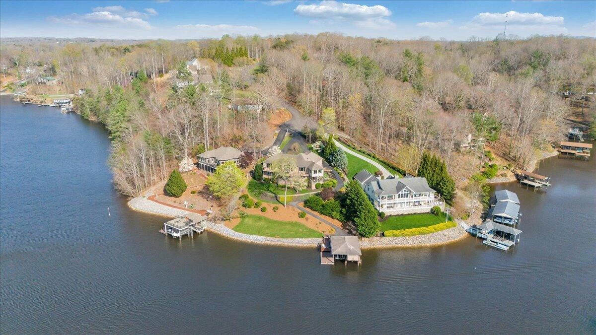 274 Village LN - Photo 123