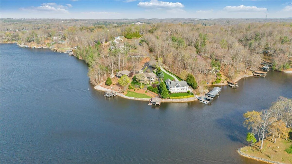 274 Village LN - Photo 124