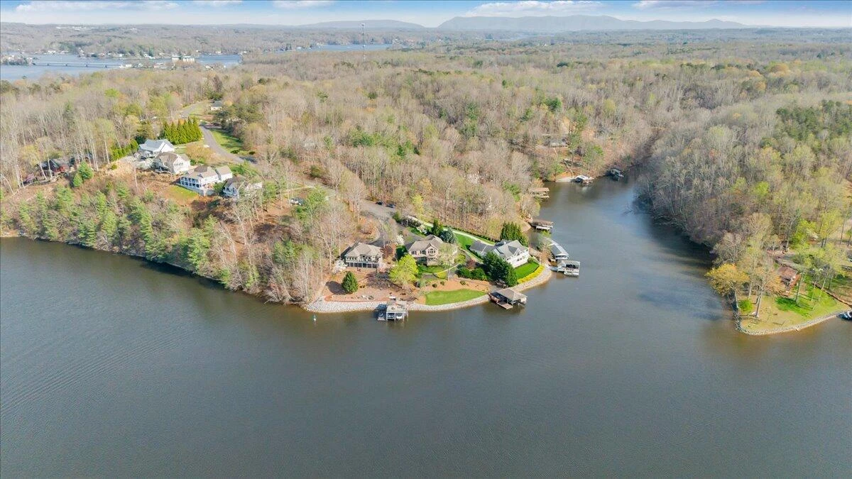 274 Village LN - Photo 125