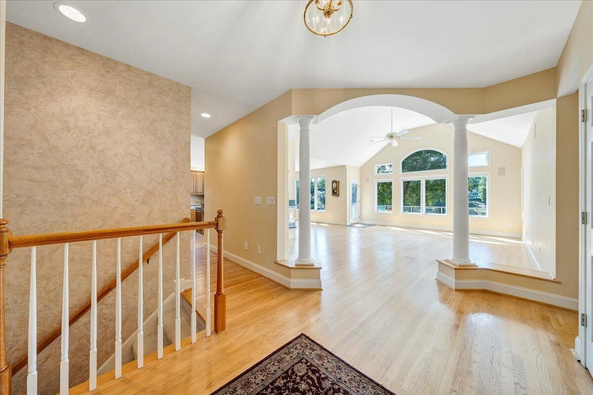 274 Village LN - Photo 15