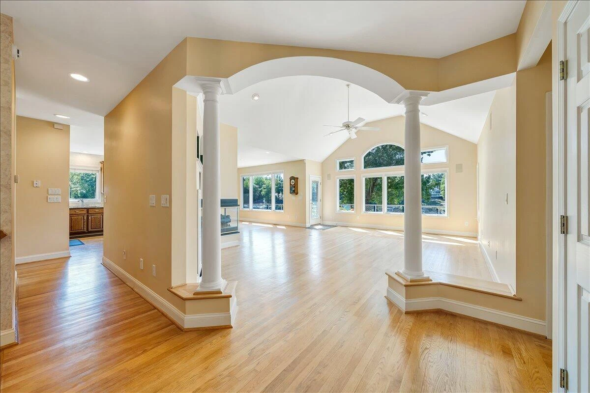 274 Village LN - Photo 16