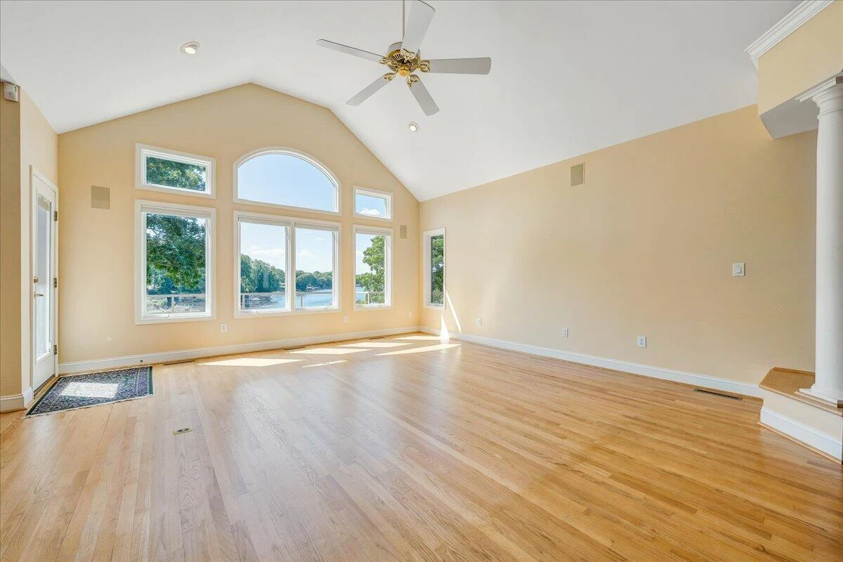 274 Village LN - Photo 20