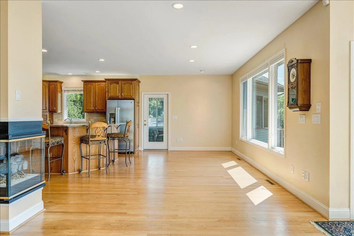 274 Village LN - Photo 27