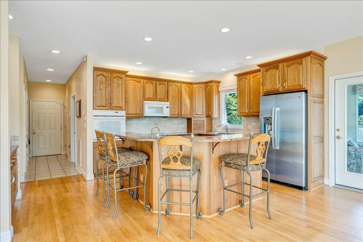 274 Village LN - Photo 34