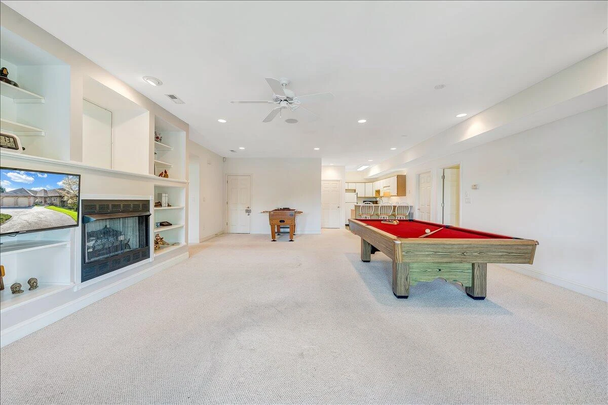 274 Village LN - Photo 69