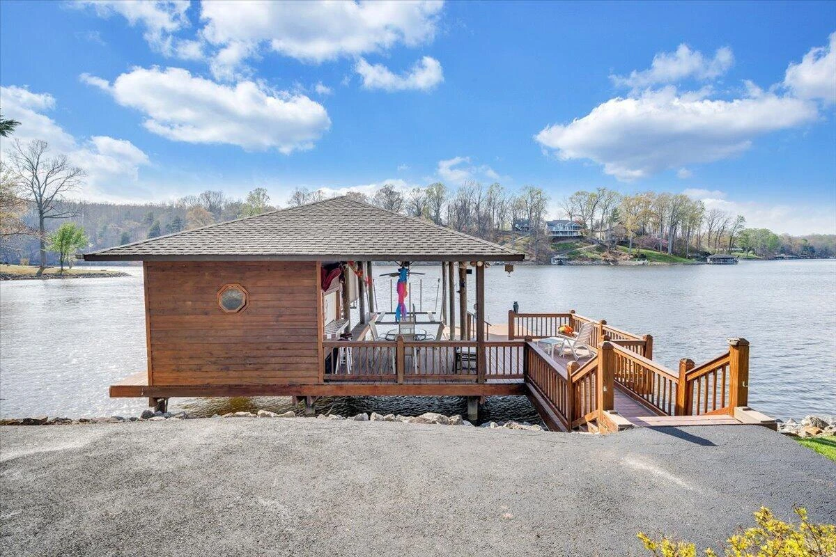 274 Village LN - Photo 7