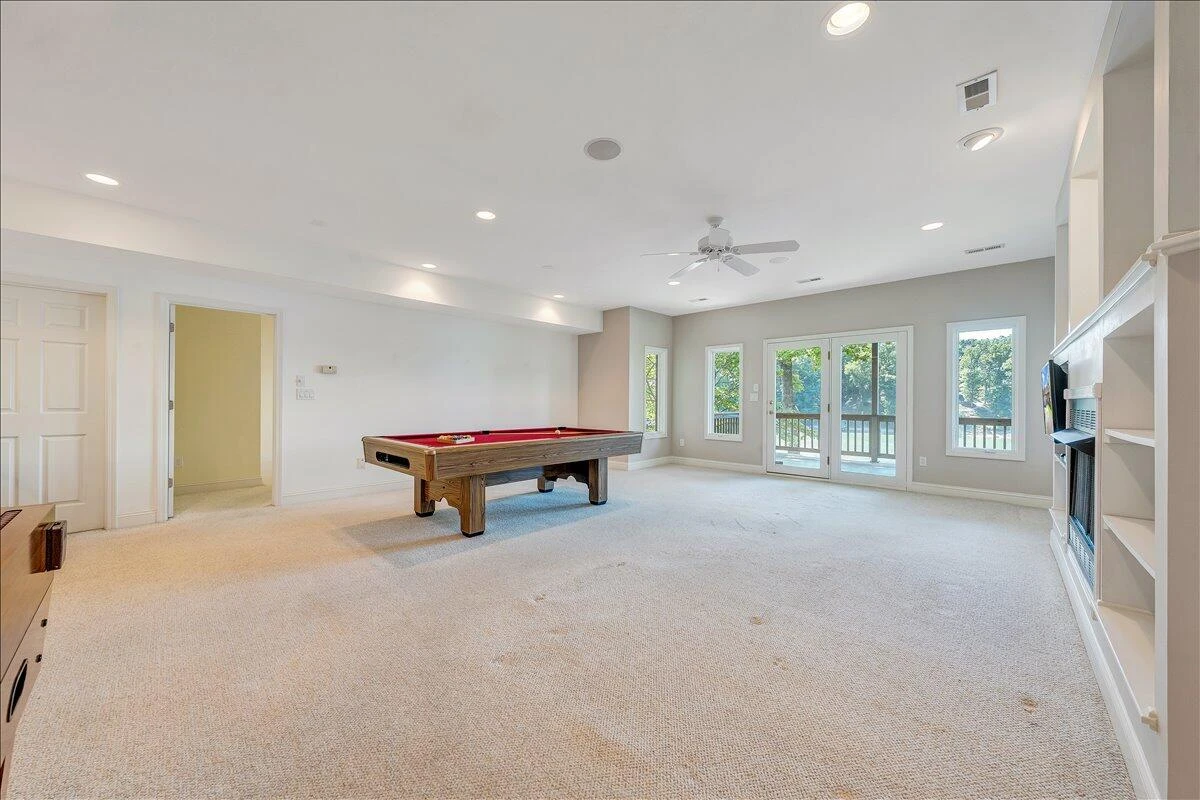 274 Village LN - Photo 74