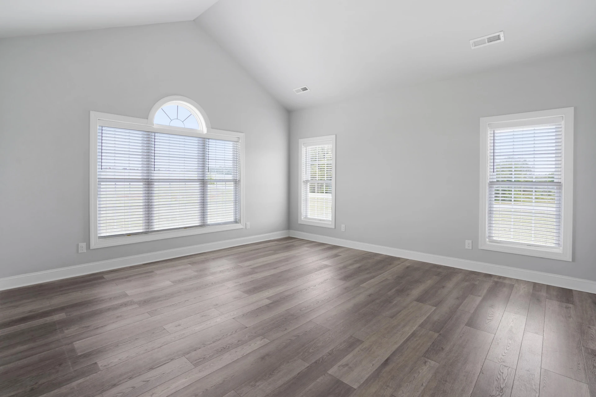 1058 Eagle Crest LN - Photo 22