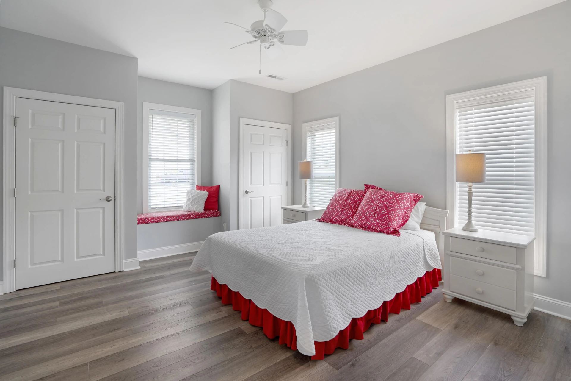 1058 Eagle Crest LN - Photo 44