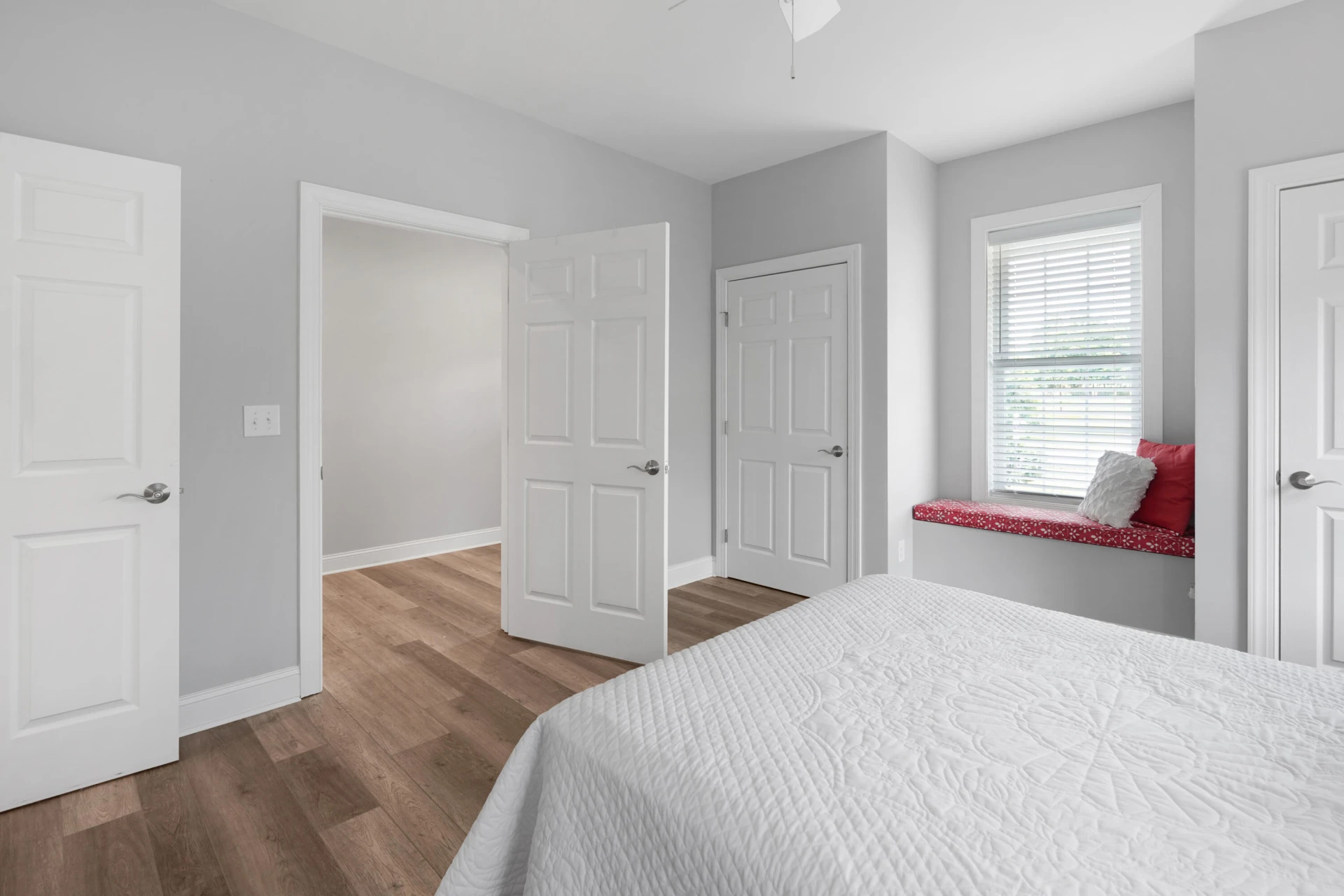 1058 Eagle Crest LN - Photo 48