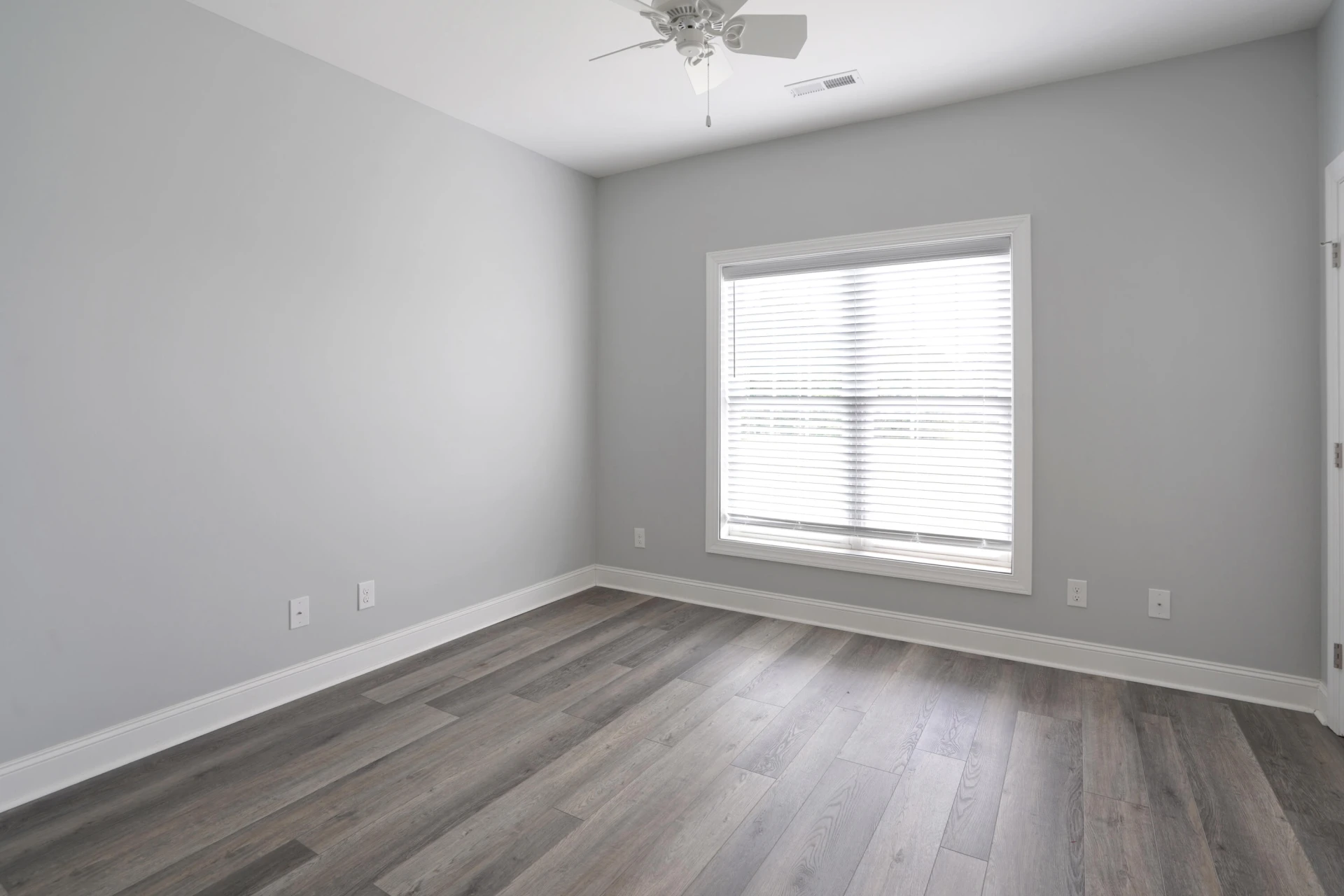 1058 Eagle Crest LN - Photo 52