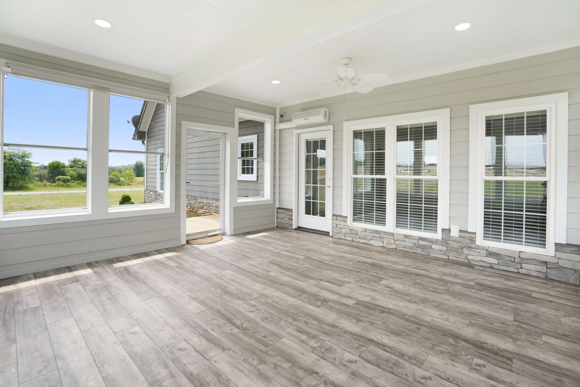 1058 Eagle Crest LN - Photo 63