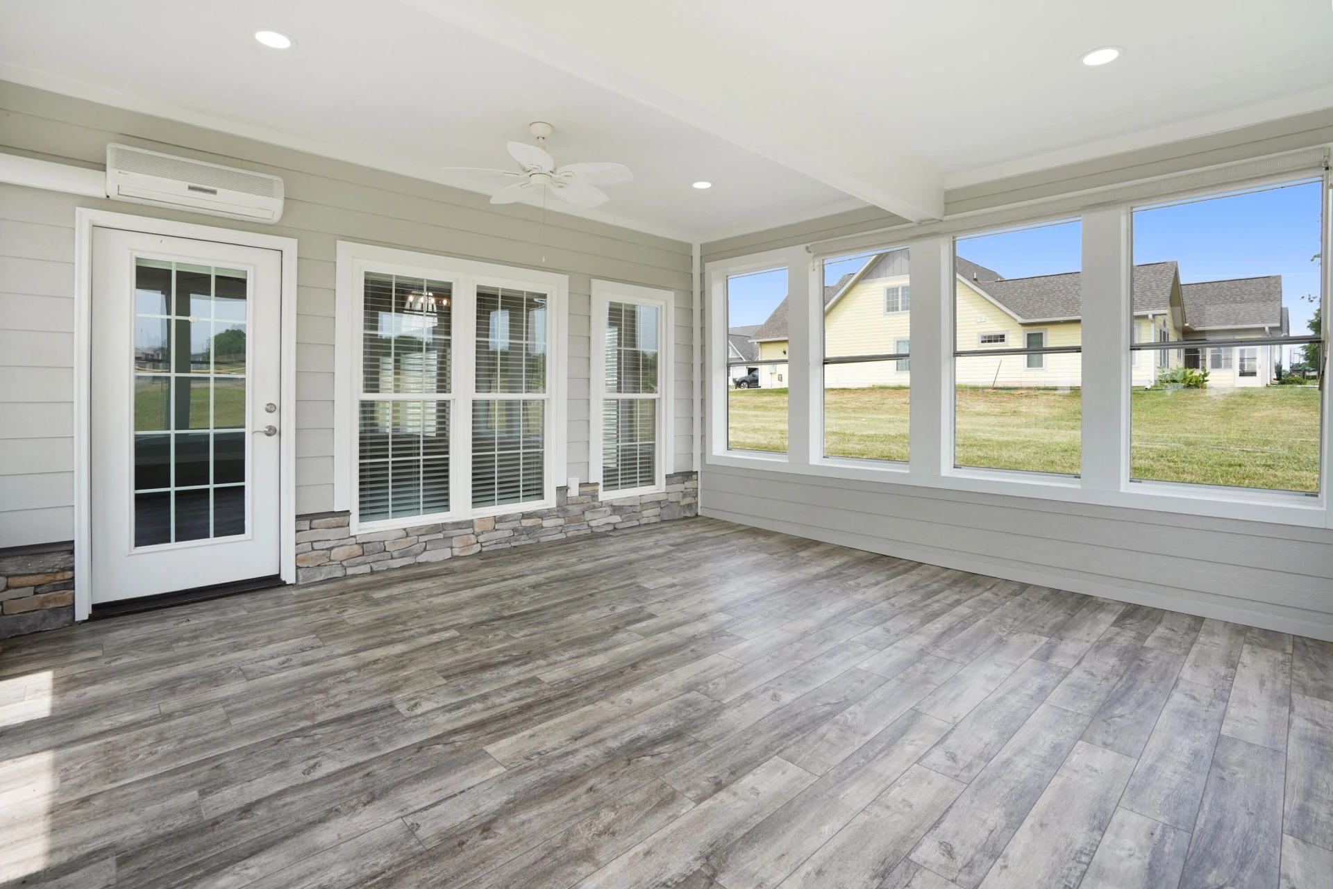 1058 Eagle Crest LN - Photo 65