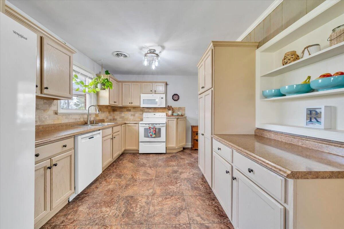 1311 Penley BLVD - Photo 19