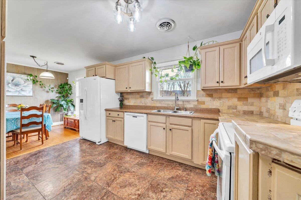1311 Penley BLVD - Photo 21