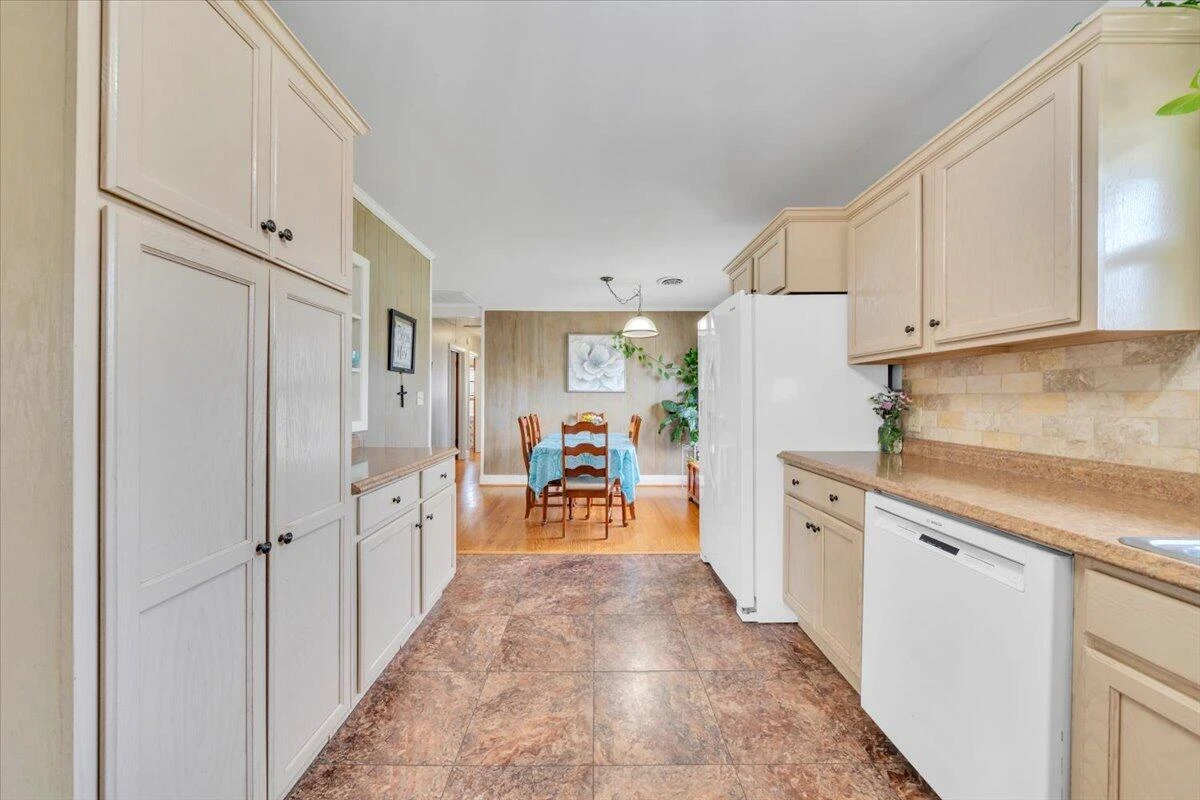 1311 Penley BLVD - Photo 22
