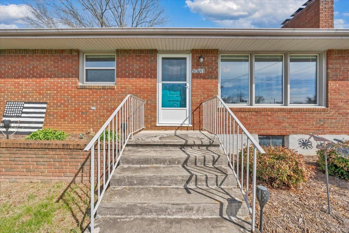 1311 Penley BLVD - Photo 7